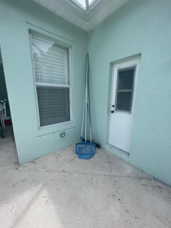 Вилла The Wetspot Entertainment Port St. Lucie Экстерьер фото